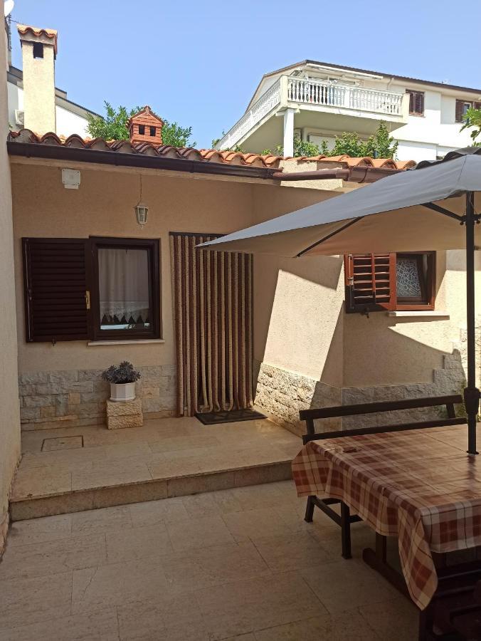 Adria Apartments Pula Zewnętrze zdjęcie