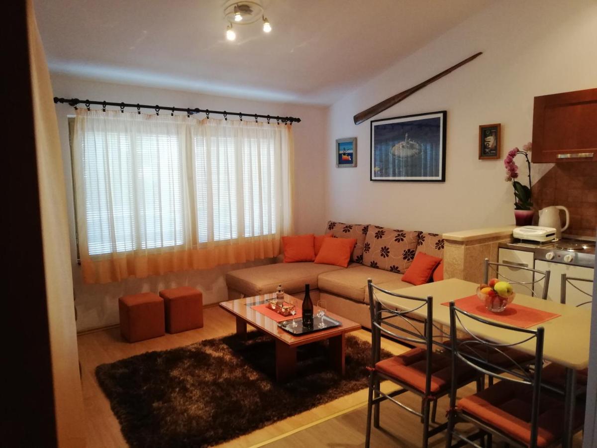 Adria Apartments Pula Zewnętrze zdjęcie